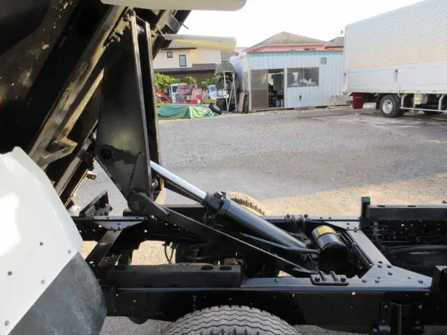 いすゞ エルフ 小型 ダンプ KR-NKR81ED H15の中古トラック画像6