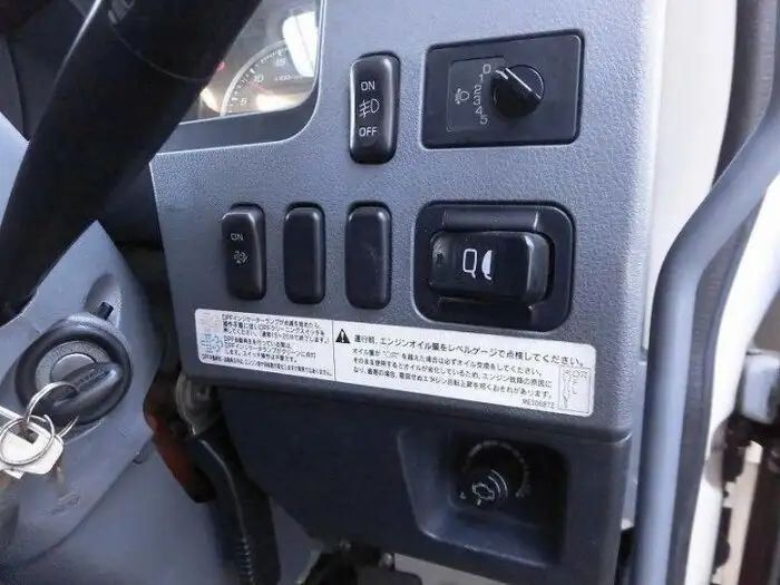 三菱 ファイター 中型/増トン 平ボディ 床鉄板 SKG-FK71Fの中古トラック画像11