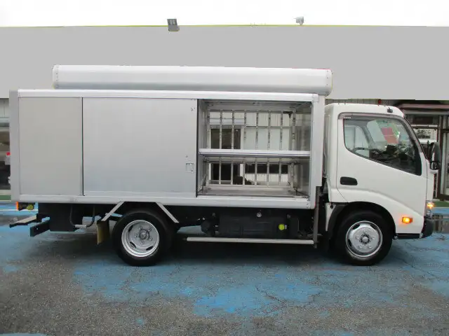 日野 デュトロ 小型 アルミバン ボトルカー サイドドアの中古トラック画像4