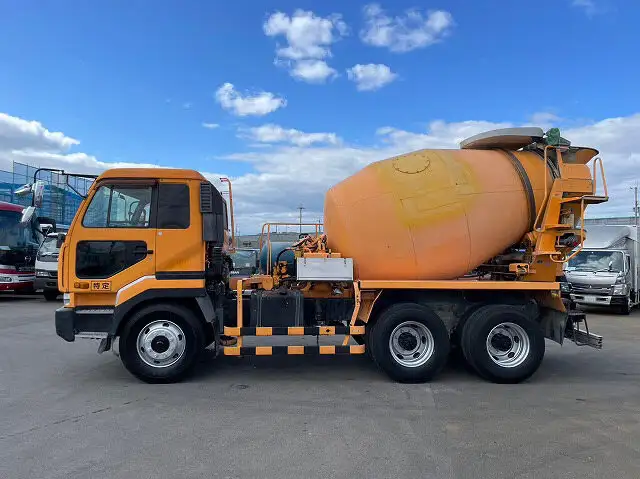 日産UD ビッグサム 大型 ミキサー・ポンプ ベッド KC-CW53AHHの中古トラック画像3
