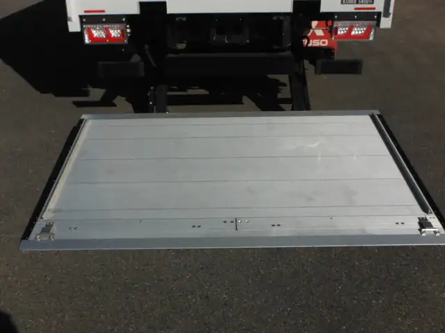 三菱 ファイター 中型/増トン ウイング パワーゲート エアサスの中古トラック画像6