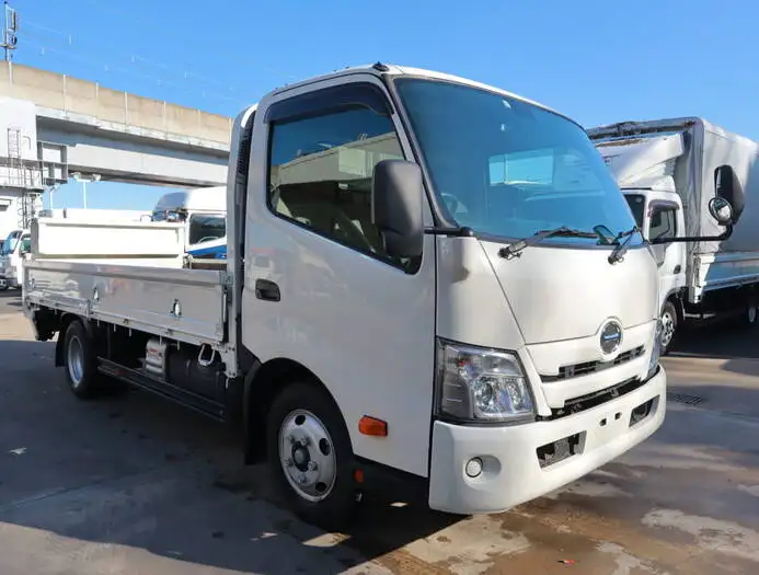 日野 デュトロ 小型 平ボディ パワーゲート 床鉄板の中古トラック画像2