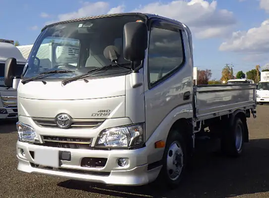トヨタ ダイナ 小型 平ボディ TKG-XZC675 H30 の中古トラック【車両No.136312】