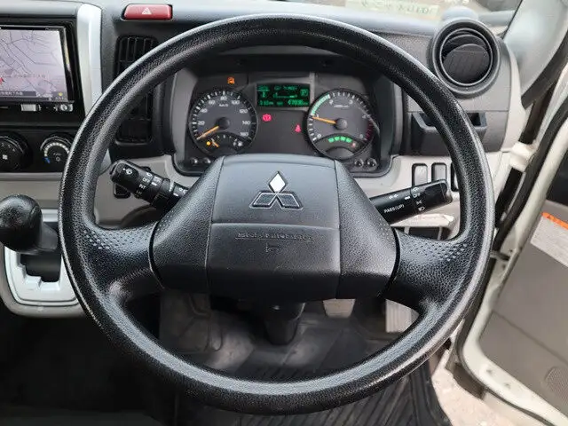 三菱 キャンター 小型 平ボディ TPG-FBA00 H29の中古トラック画像14