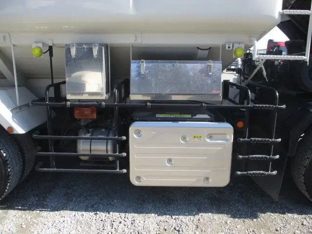 いすゞ フォワード 中型/増トン タンク車 バルク 2KG-FVZ60U2の中古トラック画像14