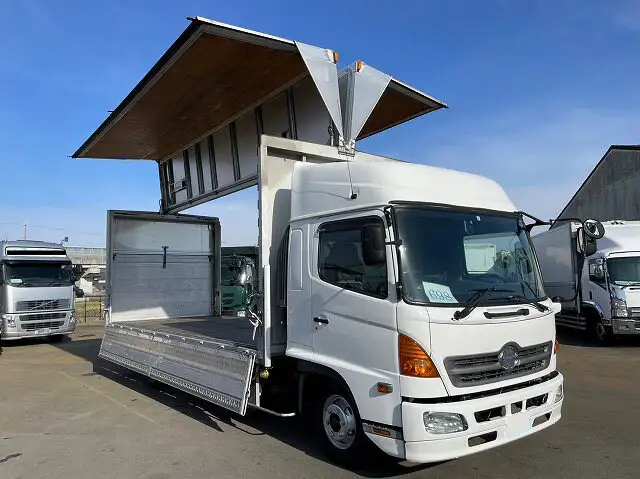 日野 レンジャー 中型/増トン ウイング パワーゲート ベッドの中古トラック画像2
