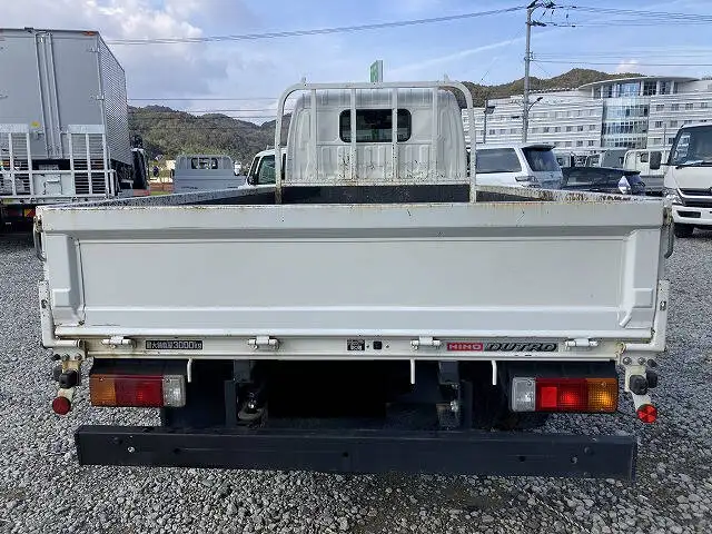日野 デュトロ 小型 平ボディ 床鉄板 2RG-XZU645Mの中古トラック画像3