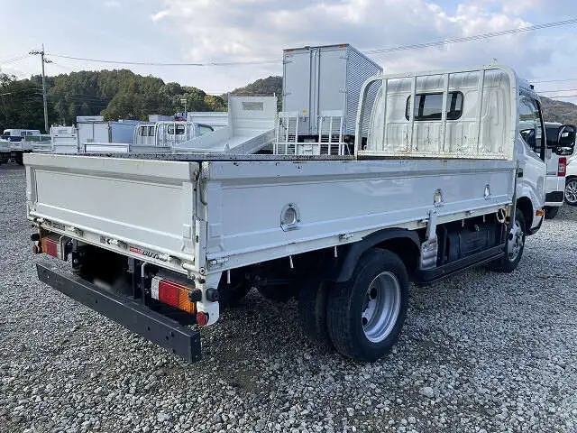 日野 デュトロ 小型 平ボディ 床鉄板 2RG-XZU645Mの中古トラック画像2