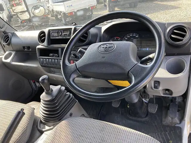 トヨタ トヨエース 小型 平ボディ TKG-XZU655 H30の中古トラック画像8