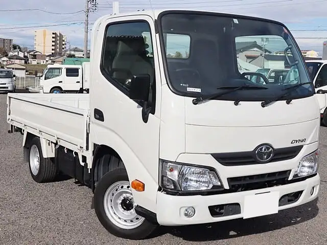 トヨタ ダイナ 小型 平ボディ QDF-KDY221 H30の中古トラック画像2