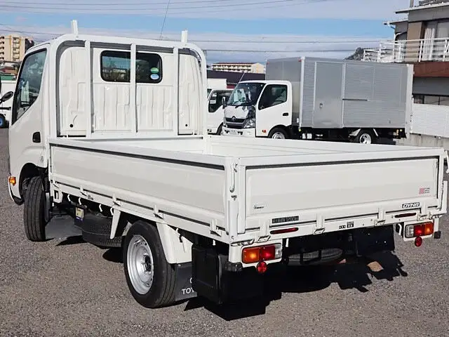 トヨタ ダイナ 小型 平ボディ QDF-KDY221 H30の中古トラック画像4