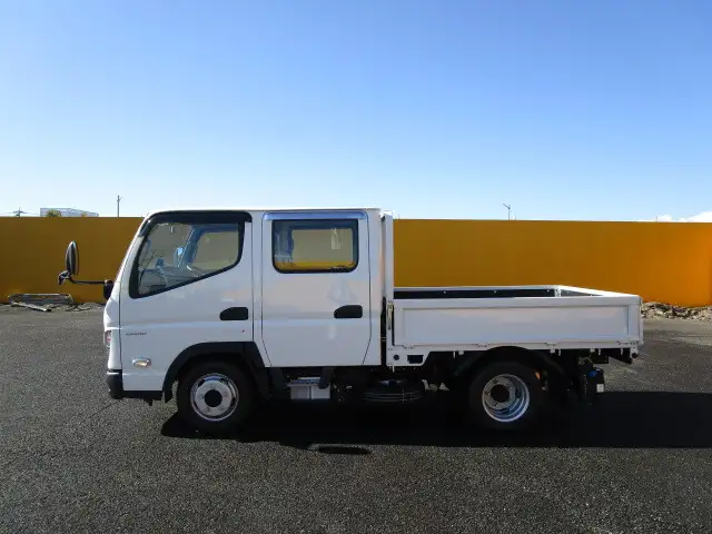 三菱 キャンター 小型 平ボディ Wキャブ 2RG-FBA20の中古トラック画像5