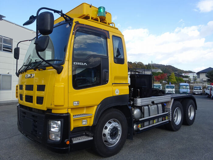 いすゞ ギガ 大型 トラクター QDG-EXZ52AJ