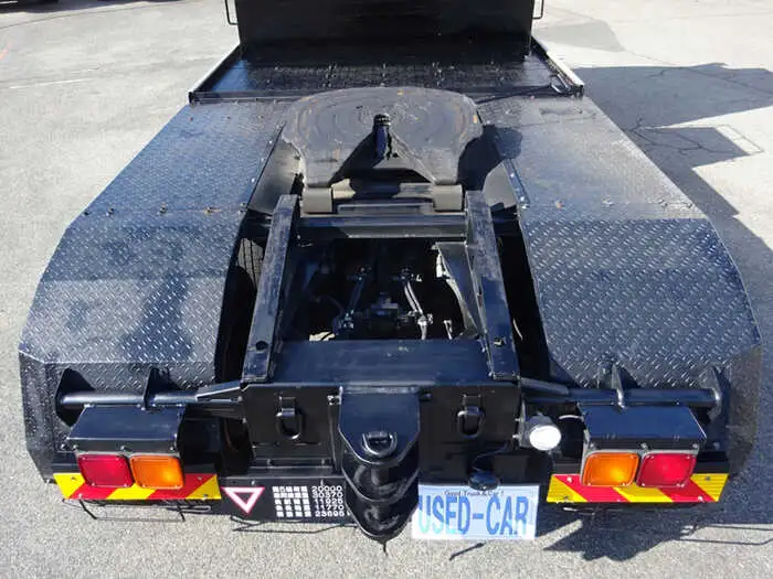 いすゞ ギガ 大型 トラクター 2デフ ベッドの中古トラック画像11