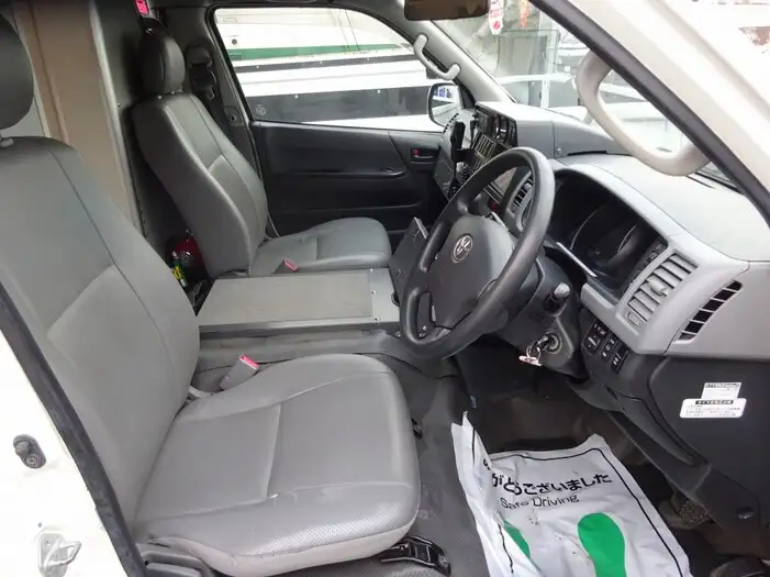 トヨタ ハイエース 小型 特殊車両 CBF-TRH226S H21の中古トラック画像15