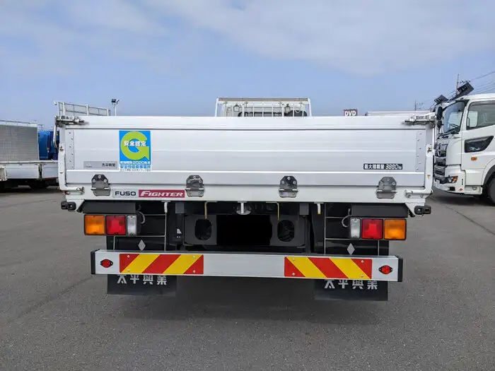 三菱 ファイター 中型/増トン 平ボディ アルミブロック ベッドの中古トラック画像4