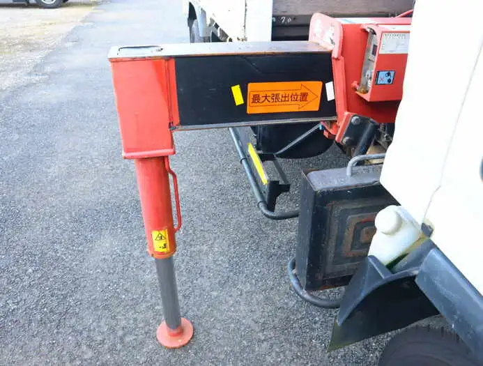 いすゞ エルフ 小型 クレーン付 3段 ラジコンの中古トラック画像11