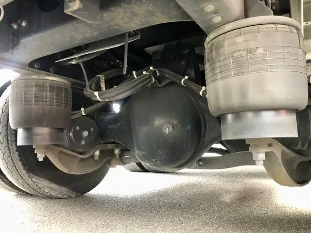 日産UD クオン 大型 ウイング エアサス ベッドの中古トラック画像19