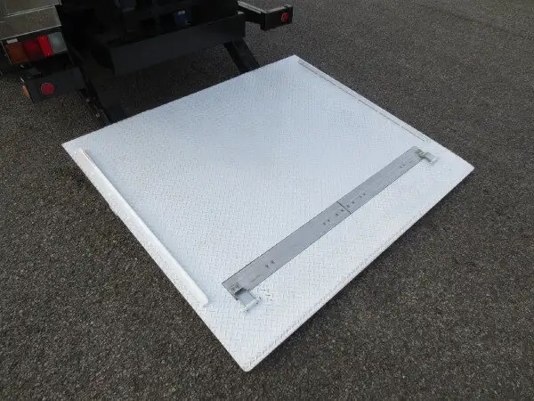 いすゞ エルフ 小型 冷凍冷蔵 保冷 パワーゲートの中古トラック画像10
