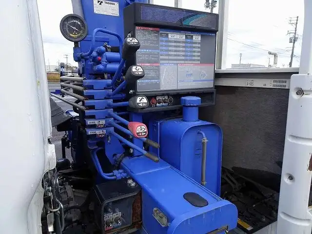 いすゞ エルフ 小型 クレーン付 3段 ラジコンの中古トラック画像15