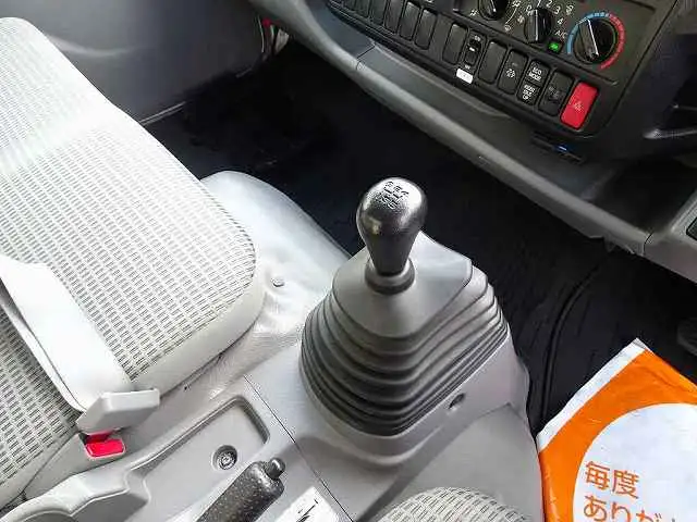トヨタ ダイナ 小型 平ボディ TKG-XZU710 H29の中古トラック画像像17