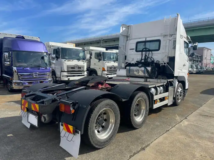 日野 プロフィア 大型 トラクター ハイルーフ 2デフの中古トラック画像5