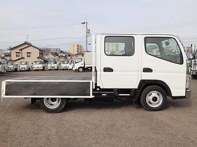 三菱 キャンター 小型 平ボディ Wキャブ TPG-FBA00の中古トラック画像5