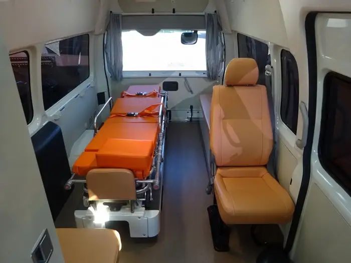 トヨタ ハイエース 小型 特殊車両 CBF-TRH221S H25の中古トラック画像8