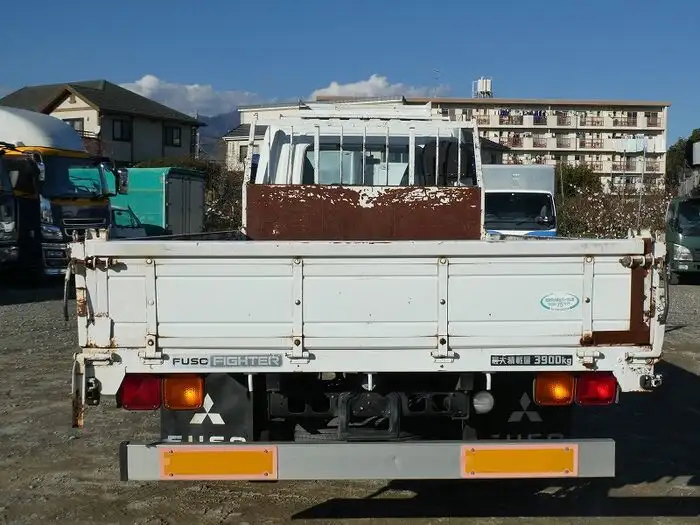 三菱 ファイター 中型/増トン 平ボディ 床鉄板 ベッドの中古トラック画像7
