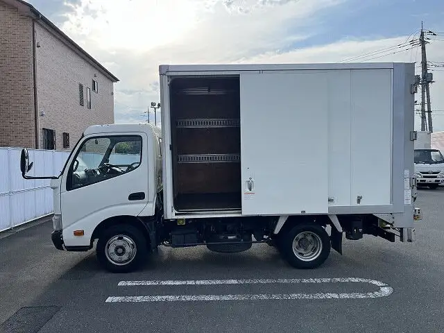 トヨタ ダイナ 小型 アルミバン パワーゲート サイドドアの中古トラック画像5