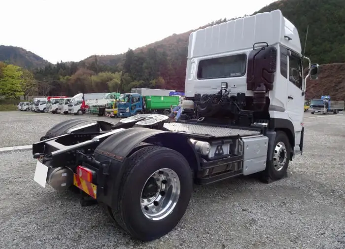 日産UD クオン 大型 トラクター ハイルーフ 1デフの中古トラック画像3
