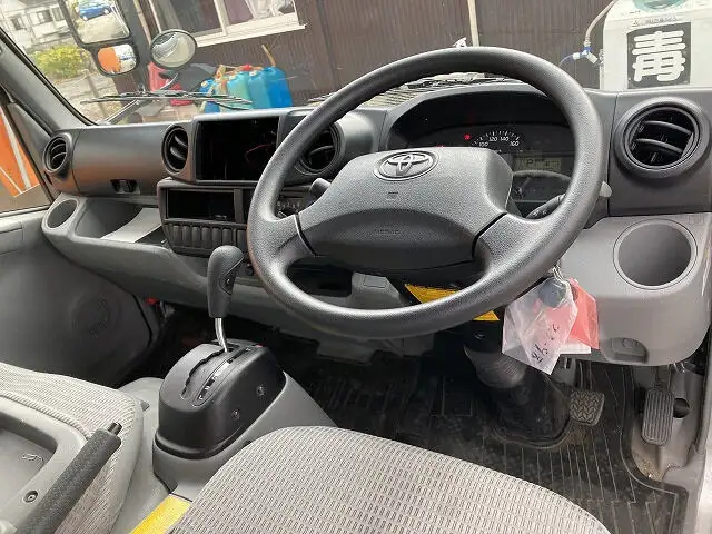 トヨタ ダイナ 小型 平ボディ QDF-KDY231 R2の中古トラック画像9
