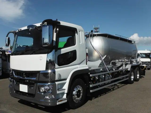 三菱 スーパーグレート 大型 タンク車 バルク 2PG-FU74GZ の中古トラック【車両No.137565】