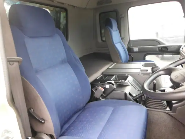 いすゞ ギガ 大型 トラクター ハイルーフ 1デフの中古トラック画像8