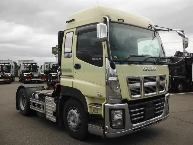 いすゞ ギガ 大型 トラクター ハイルーフ 1デフの中古トラック画像2