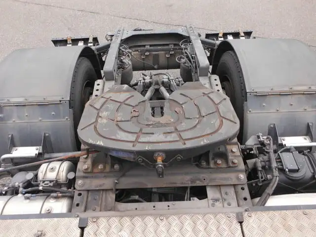 いすゞ ギガ 大型 トラクター ハイルーフ 1デフの中古トラック画像7