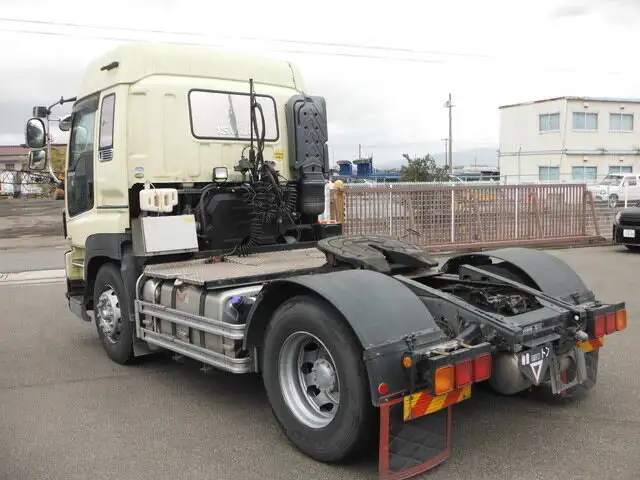 いすゞ ギガ 大型 トラクター ハイルーフ 1デフの中古トラック画像5