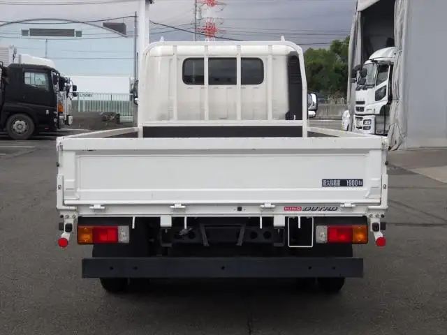 日野 デュトロ 小型 平ボディ 床鉄板 2RG-XZC710Mの中古トラック画像5