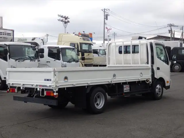 日野 デュトロ 小型 平ボディ 床鉄板 2RG-XZC710Mの中古トラック画像6