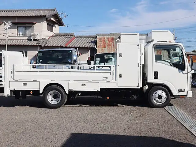 マツダ タイタン 小型 平ボディ パワーゲート 床鉄板の中古トラック画像3