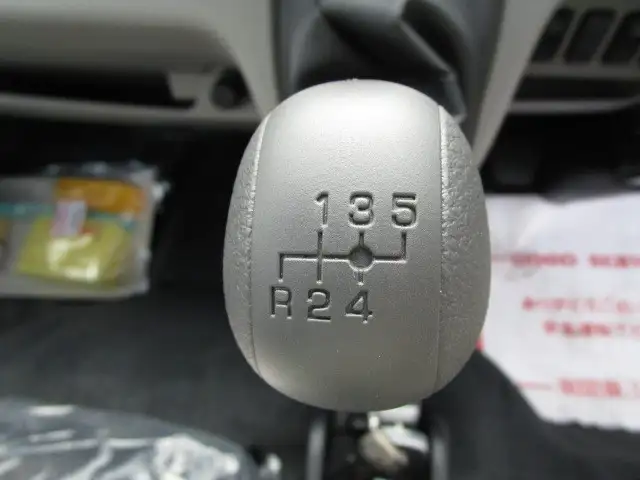 三菱 キャンター 小型 平ボディ 2RG-FEAV0 R4の中古トラック画像12
