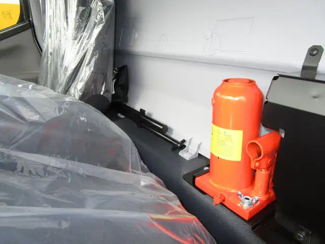 三菱 キャンター 小型 平ボディ 2RG-FEAV0 R4の中古トラック画像14