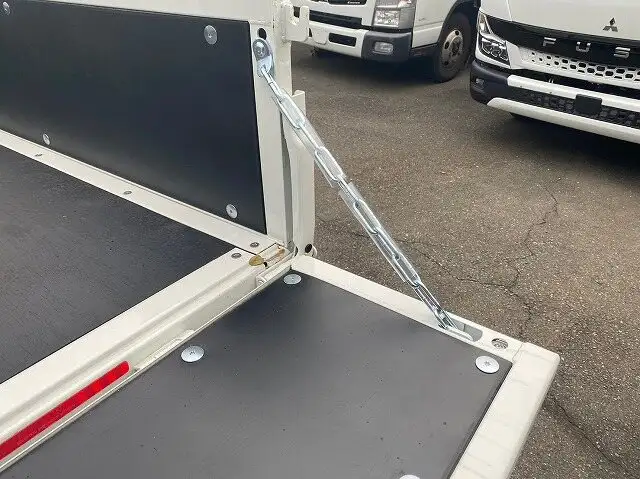 三菱 キャンター 小型 平ボディ Wキャブ 2RG-FBA20の中古トラック画像10