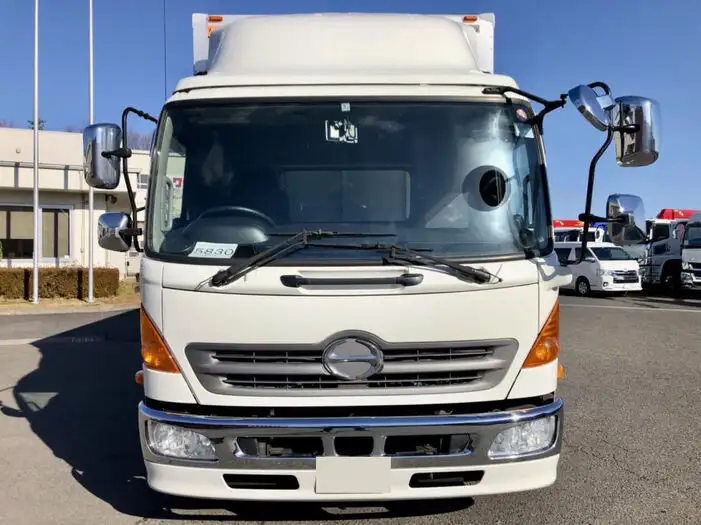 日野 レンジャー 中型/増トン ウイング ベッド TKG-FD9JLAAの中古トラック画像2