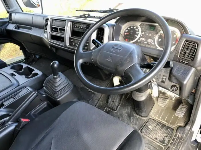 日野 レンジャー 中型/増トン ウイング ベッド TKG-FD9JLAAの中古トラック画像12