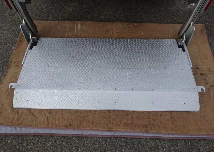 トヨタ ダイナ 小型 平ボディ パワーゲート 床鉄板の中古トラック画像13