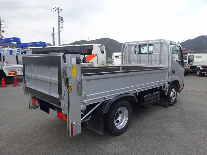 トヨタ ダイナ 小型 平ボディ パワーゲート 床鉄板の中古トラック画像7