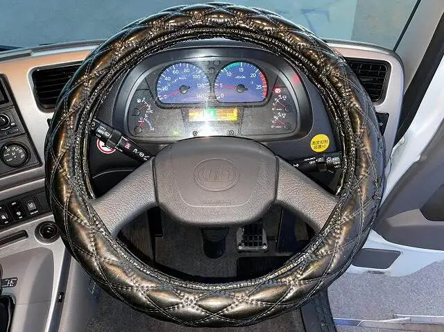 日産UD クオン 大型 ウイング エアサス ベッドの中古トラック画像16