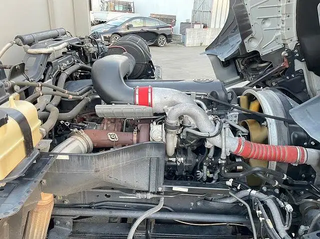 日産UD クオン 大型 ウイング エアサス ベッドの中古トラック画像19