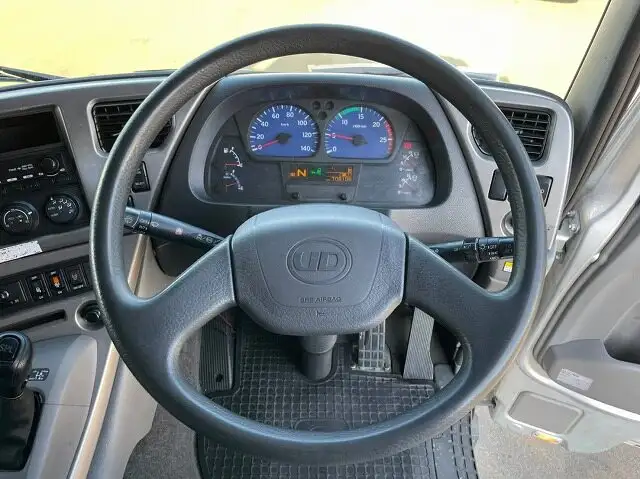 日産UD クオン 大型 ウイング ハイルーフ エアサスの中古トラック画像11
